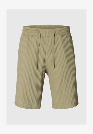 Shorts en tricot côtelé beige avec taille élastique et cordon, longueur au genou, style décontracté.