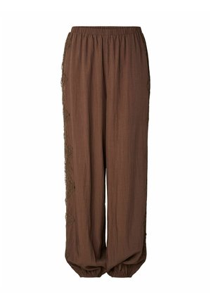 Pieces, TROUSERS PCJOLIVIA HWLACE DETAIL BALLOON - Pantalon classique - hot fudge