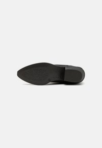 Tamaris Botas camperas - black