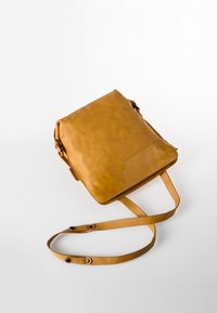 Aunts & Uncles MRS CRUMBLE COOKIE - Rugzak - satin brass