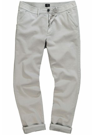Lichtgrijze chino's met een ontspannen pasvorm. Voorzien van een ritssluiting, knoopsluiting, riemlussen en opgerolde manchetten voor een casual uitstraling.