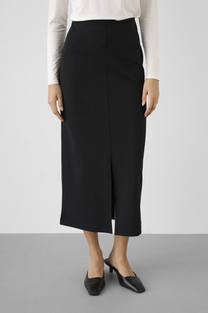 Soaked in Luxury BEA - Pliiatsseelik - black