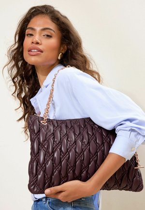 Lipsy, PADDED CHAIN SLOUCHY SHOULDER BAG - Handtasche - burgundy red
