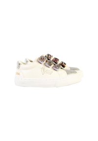 Sneaker bianco in pelle con cinturini in Velcro scintillanti, punta arrotondata, tomaia texturizzata e suola in gomma. Logo impresso sul tallone.