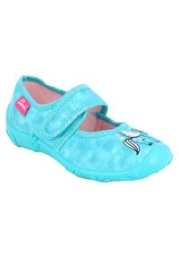 Helleblaue Slippers mit einem Stoffobermaterial, ausgestattet mit einem Klettverschluss und einem Einhorn-Stickerei auf der Zehe. Weiche rosa Innenauskleidung und strukturierte Sohle.
