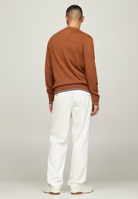 Tommy Hilfiger MONOTYPE TIPPED - Maglione - desert khaki