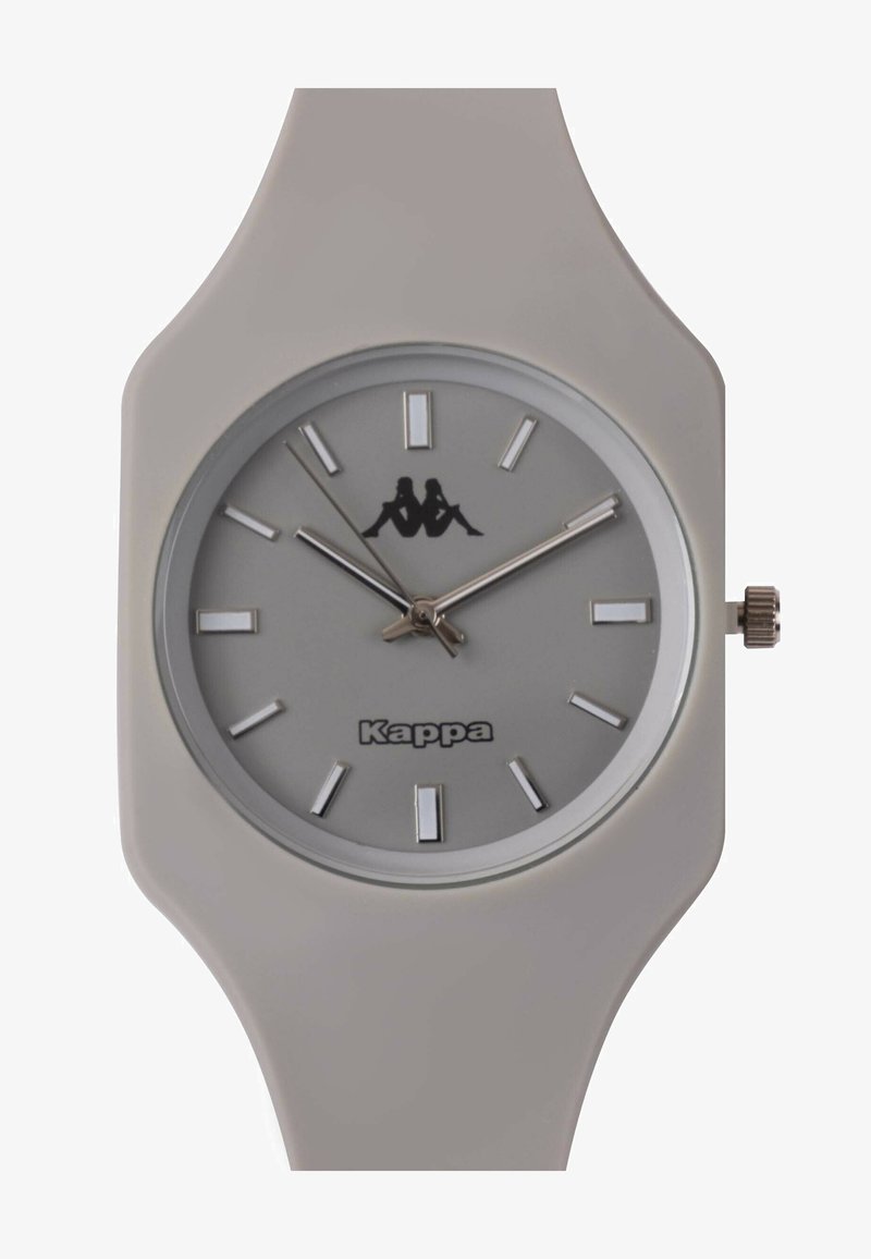 Reloj Kappa con correa de silicona gris, esfera redonda, marcadores de hora plateados y un logo negro de dos figuras sentadas en la carátula.