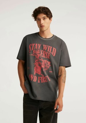 Diverse, - T-shirt z nadrukiem