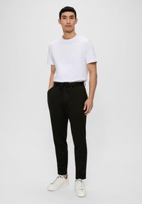 s.Oliver BLACK LABEL Broek - schwarz