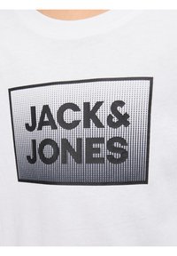 T-Shirt Bambini E Ragazzi JACK & JONES Jcoflorals Tee Fst JNR – Stile Danese