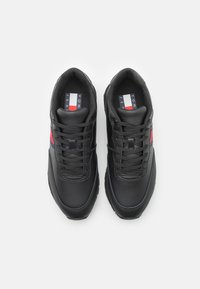 Tommy Jeans RUNNER - Zapatillas - triple black
