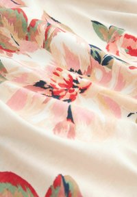 Next REGULAR FIT - Nattrøjer / negligé - cream floral