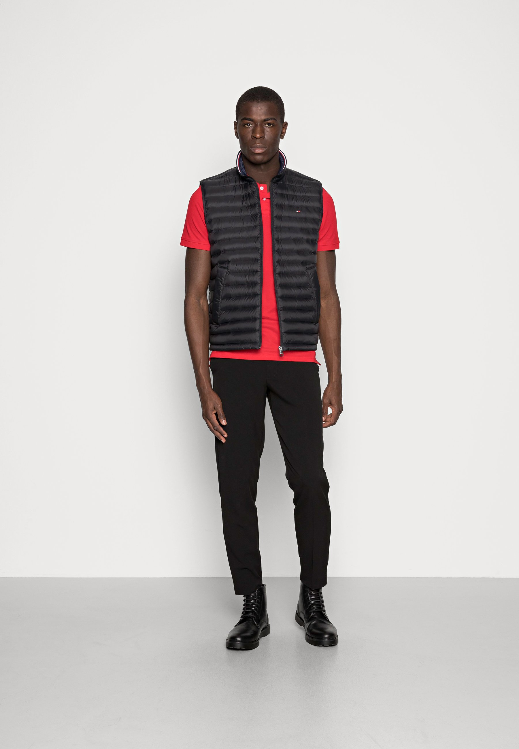 black tommy hilfiger body warmer