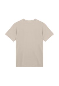 Beige t-shirt met korte mouwen, gemaakt van zachte katoen. Het is voorzien van een ronde hals en heeft een eenvoudige achterkant zonder graphics of versieringen.