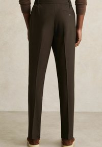 Reiss FOUND INTERNAL DRAWSTRING - Nadrágok - brown