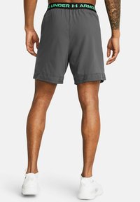 Under Armour VANISH WOVEN - Pantalón corto de deporte - castlerock