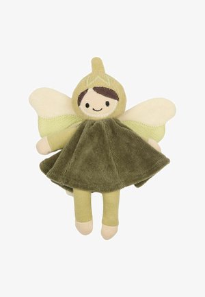 Muñeca de tela suave con una combinación de colores verde y crema, que presenta una cabeza redonda, una sonrisa y un vestido texturizado con alas.