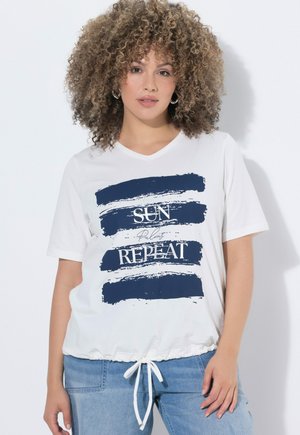 Ulla Popken T-SHIRT, SCHRIFTMOTIV, TUNNELZUG, V-AUSSCHNITT, HALBARM - T-shirt print - off-white