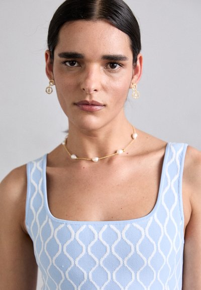 Maje RUSSEL - Rochie cocktail/Rochie petrecere - blue/white