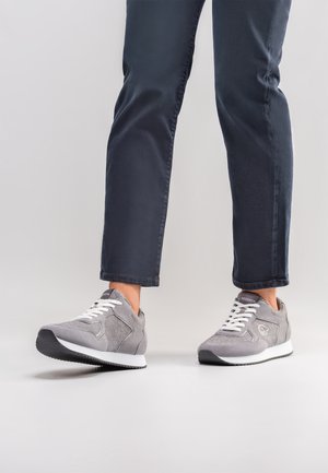 Giesswein, RETRO RUNNER MEN - Walkingschuh - schiefer