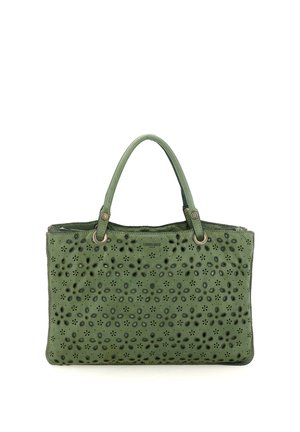 Borsa tote in pelle verde con design floreale traforato, doppi manici e dettagli in metallo color argento. Texture liscia, forma rettangolare, chiusura con zip.