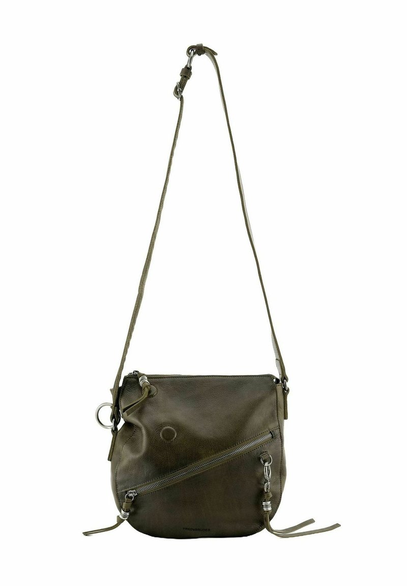 Sac bandoulière en cuir vert olive avec fermeture éclair, poche zippée diagonale, quincaillerie décorative et bandoulière réglable.