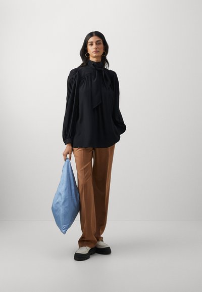 N°21 BLUSA TESSUTO - Πουκαμίσα με κουμπιά - nero