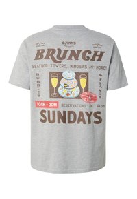 Gray T-shirt with brunch-themed print featuring seafood towers, mimosas, bubbles, and text promoting Sunday reservations from 10 AM to 3 PM.
