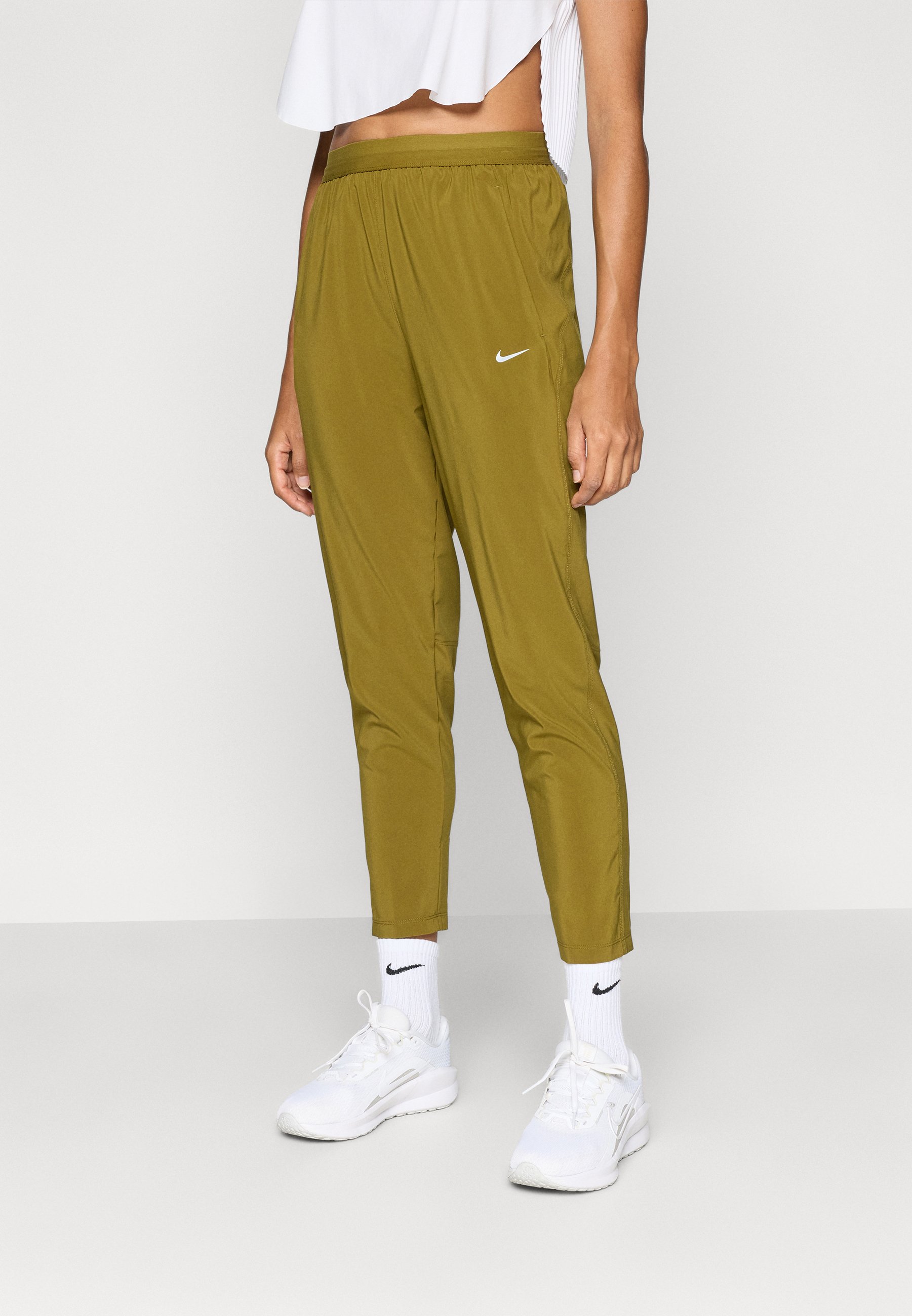 nike essential schmale jogginghose
