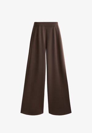 Weite Hosen in einem einfarbigen Dunkelbraun, mit einer glatten Textur, hoher Taille und vorderen Falten für zusätzliche Design-Details.