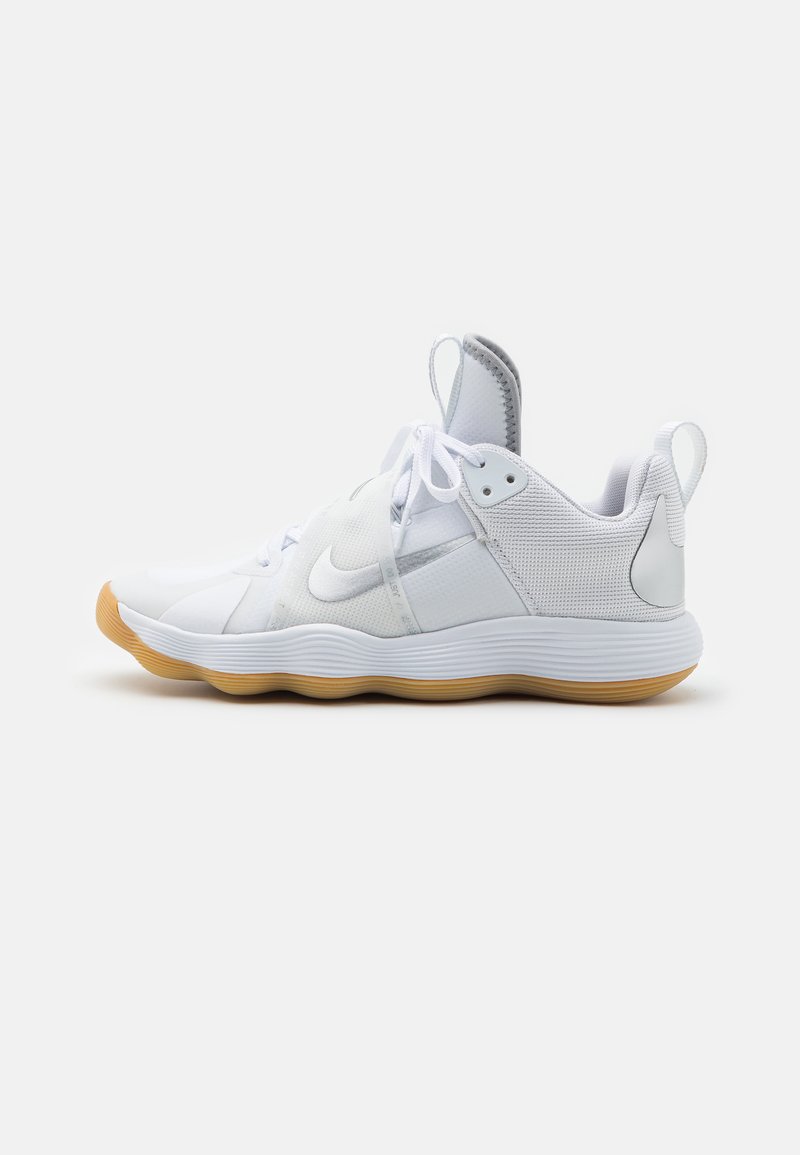 Nike Performance REACT HYPERSET SE UNISEX Chaussures de handball white/metallic silver/blanc