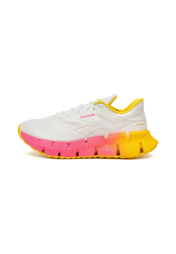 Reebok Road running shoes - white/light beige