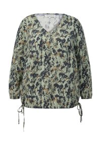V-ausschnitt, langärmlige Bluse in einem grünen, schwarzen und orangefarbenen abstrakten Druck. Mit verstellbaren Seitenschnüren und weichem, strukturiertem Stoff.