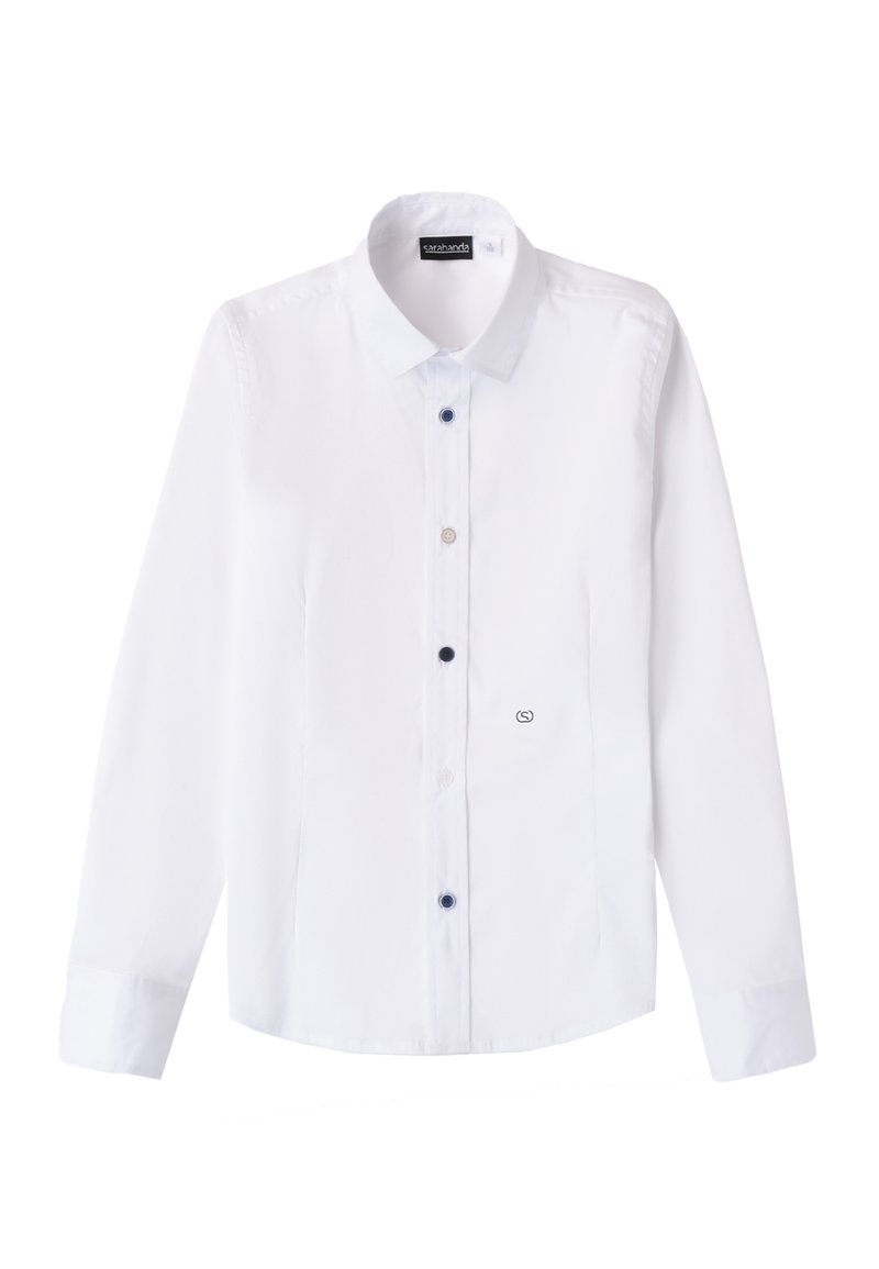 Biała koszula z długim rękawem, zapinana na guziki, z jasnoniebieskim kołnierzykiem i mankietami. Wyróżniające się guziki w odcieniach niebieskiego i beżowego. Miękka tekstura materiału.