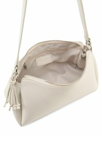 Borsa a tracolla beige chiaro realizzata in materiale sintetico liscio. Presenta una chiusura con cerniera, una tasca interna e dettagli decorativi con coulisse.