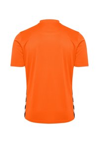 Kortärmad atletisk tröja i klar orange tyg, med rund halsringning och svarta sidostrimmor med texturerad finish.