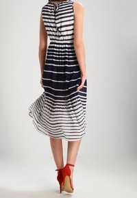 Anna Field Vapaa-ajan mekko - off-white
