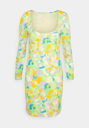 ONLY Tall, ONLPELLA BUST DRESS - Kotelomekko - double cream