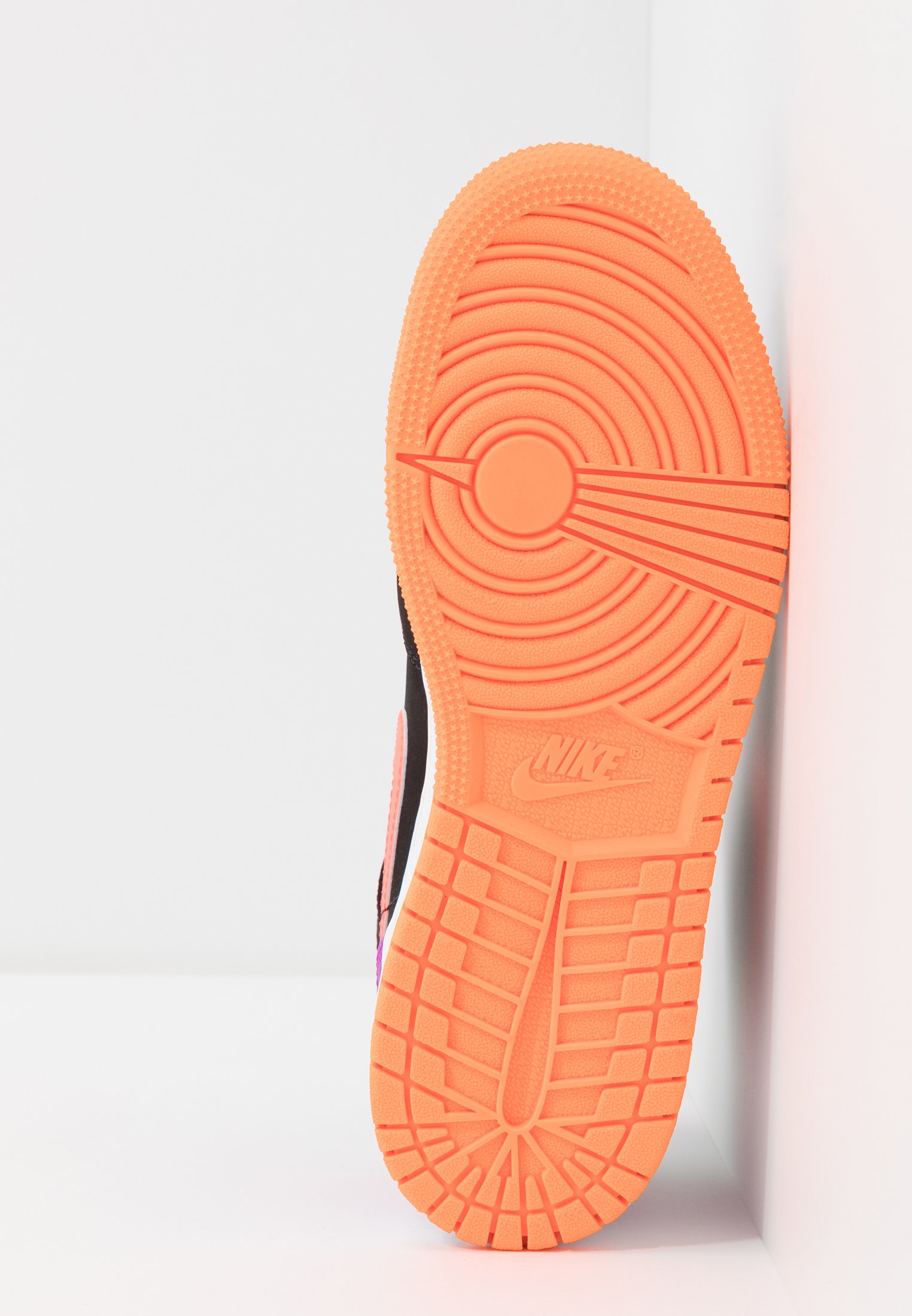 jordan 1 orange zalando