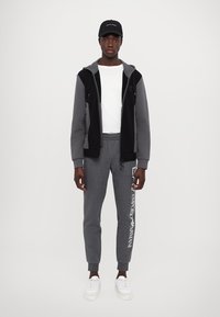 EA7 Emporio Armani PANTALONI - Tréningruha alsók - dark grey mel