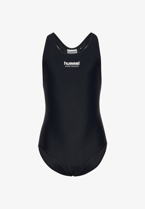 Czarny jednoczęściowy strój kąpielowy z wysokim dekoltem, wykończeniem typu racerback oraz gładką fakturą. Na przodzie znajduje się biały napis "hummel".