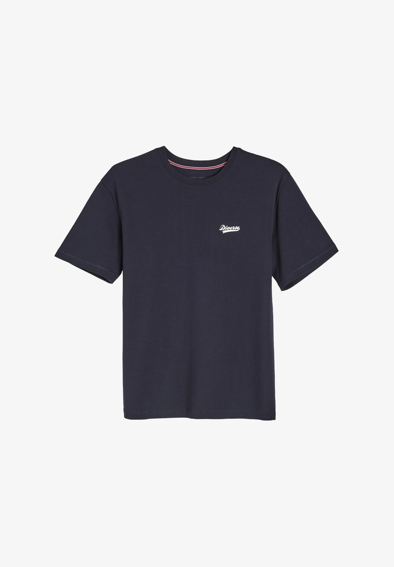 Niebieska koszulka bawełniana z krótkimi rękawami, prążkowany okrągły dekolt i białe logo na lewej piersi. Gładka tekstura, luźny krój.