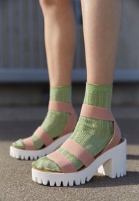 Não selecionado, blush