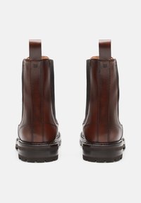 Henry Stevens BONNIE CB5 - CHELSEA - Enkellaarsjes met plateauzool - mittelbraun