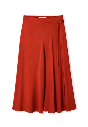 Rode wijde broek van zacht materiaal, met een vlakke voorkant, zijstrikdetail en een uitlopende silhouet met geplooide accenten.