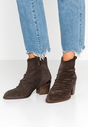 Ankle boots - taupe