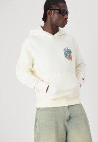 Levi's® THE AUTHENTIC HOODIE - Majica s kapuljačom - off white
