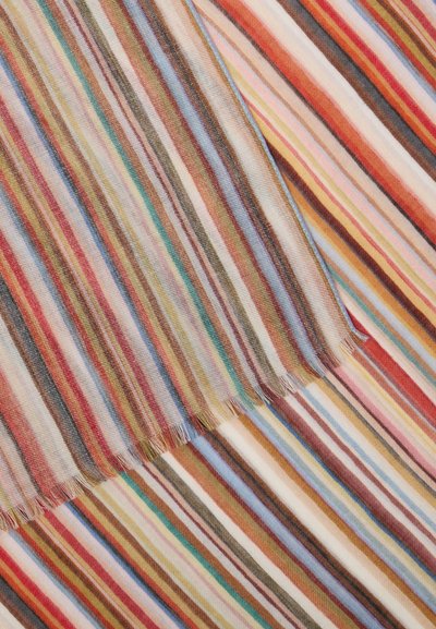 Gestreepte stof in verschillende kleuren, waaronder rood, bruin en blauw, met een zachte textuur. De randen hebben een rafelige afwerking, wat duidt op een geweven ontwerp.