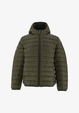 Chaqueta acolchada de color verde oliva con capucha, cierre de cremallera en la parte delantera y diseño de acolchado horizontal. Textura suave, material duradero y puños elásticos.