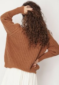 ANGELL - Sweter